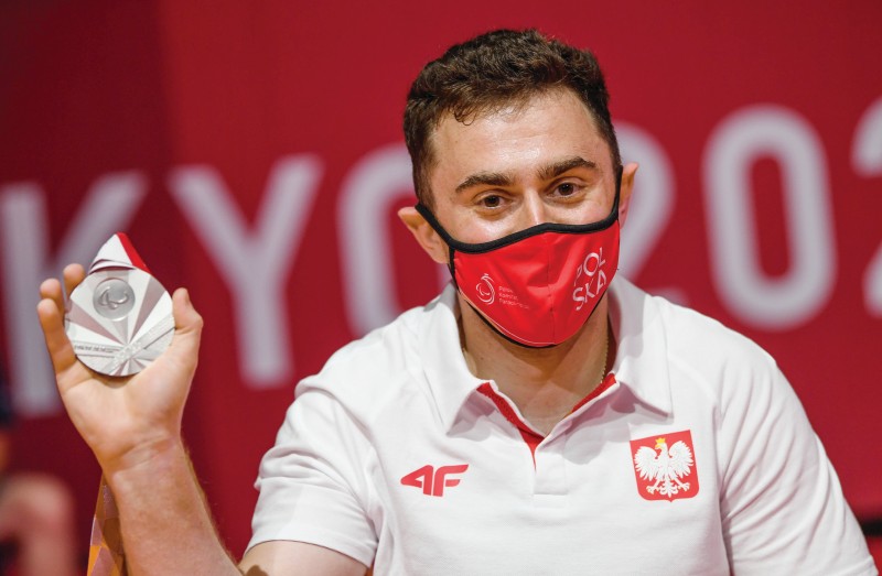 Adrian Castro – srebrny olimpijski szablista| fot. Bartłomiej Zborowski/Polski Komitet Paraolimpijski